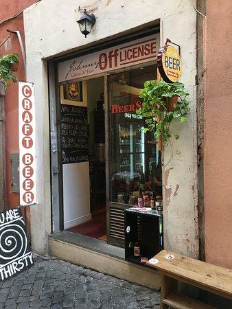 Johnny's Offlicense Beer-Shop Rome